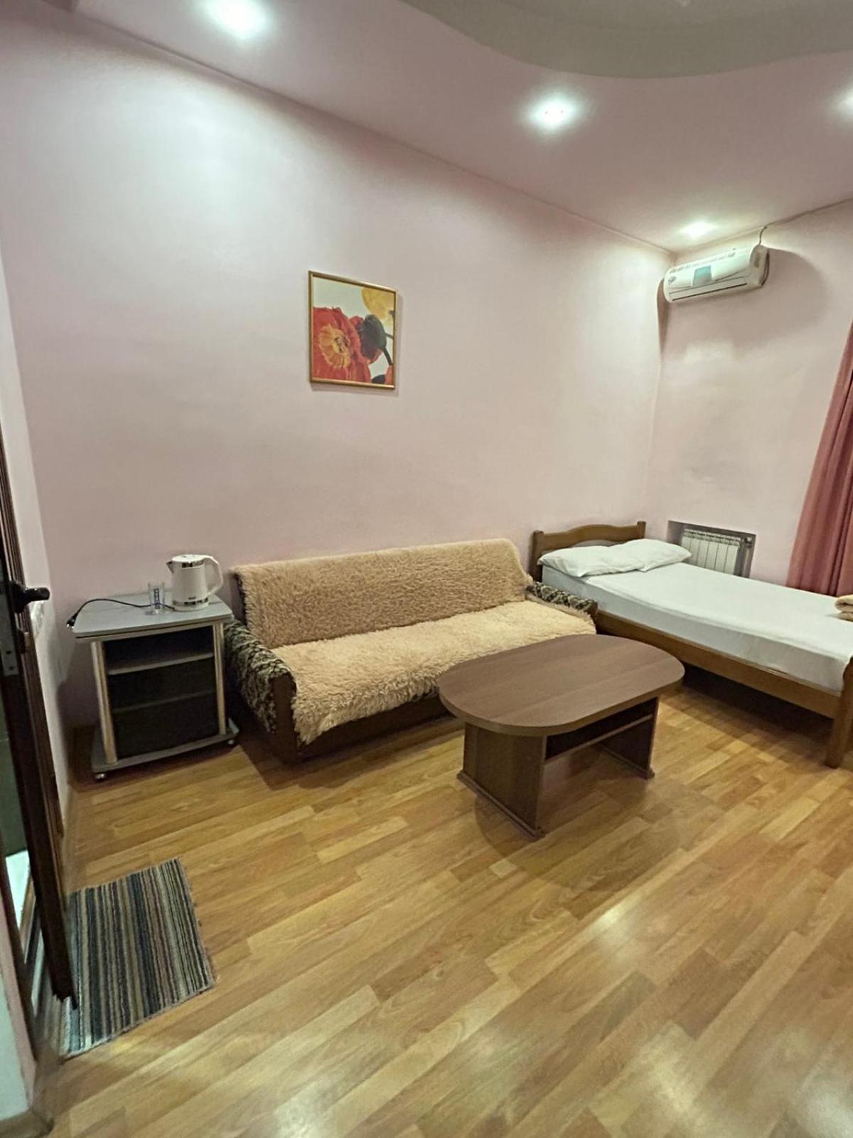 Manand Hotel Erywań Zewnętrze zdjęcie