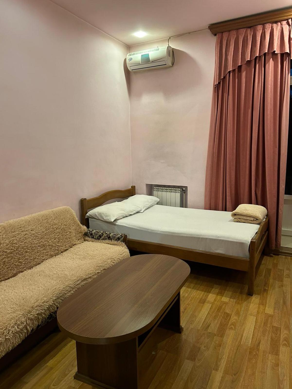 Manand Hotel Erywań Zewnętrze zdjęcie