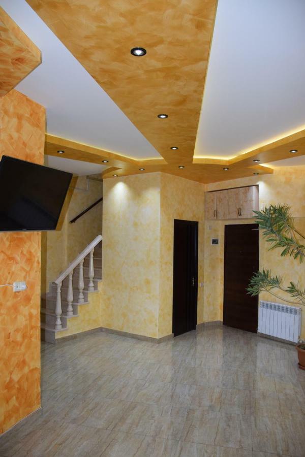 Manand Hotel Erywań Zewnętrze zdjęcie